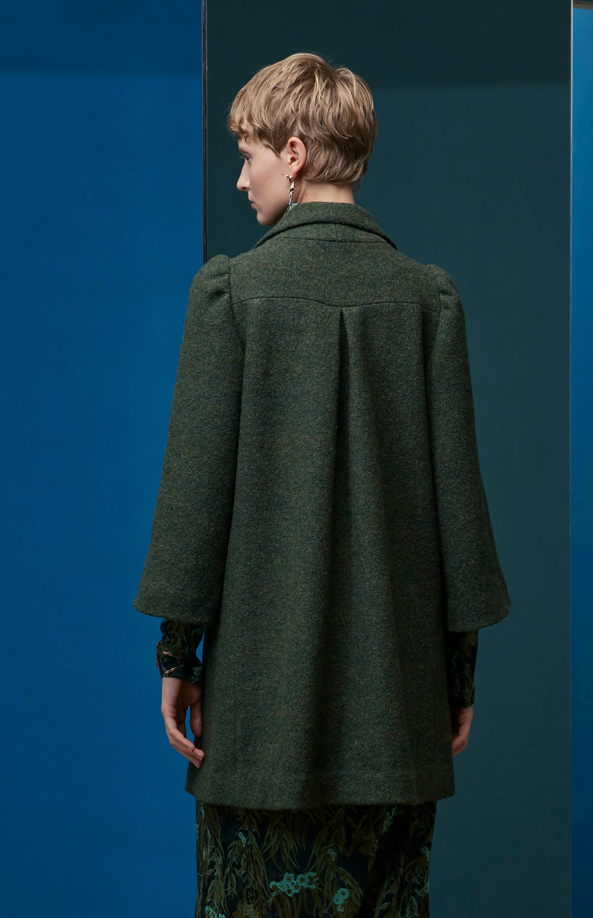 FW25-AB13  Abrigo corte militar en verde bosque - Image 4